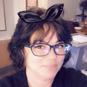 Meet your Posher, Renee